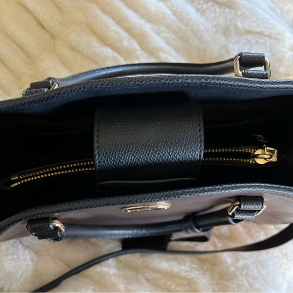 Coach two-tone copper-brown and black hand bag with shoulder strap. Gorgeous!❣️ - Picture 9 of 11